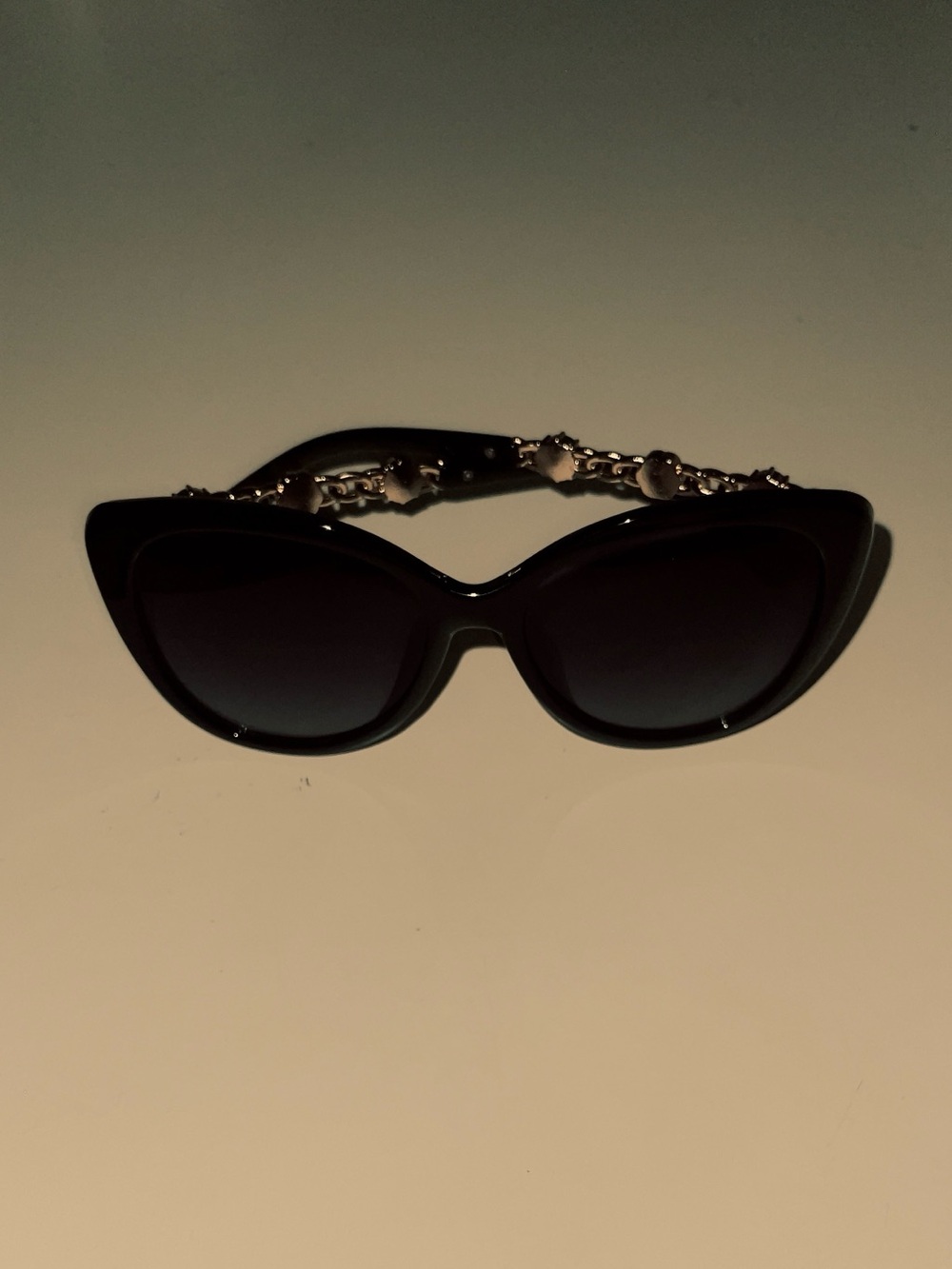 NWOT-Black Cat-Eye Women's Sunglasses with Decorative flower and gems